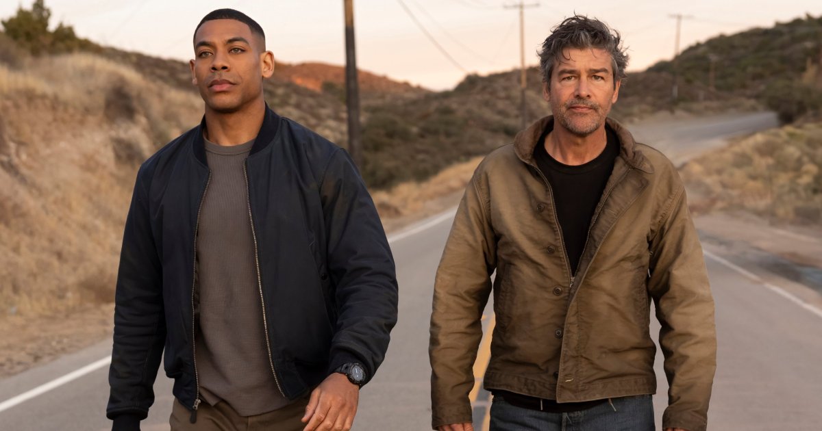 Lanterns Director James Hawes Praises DC Series Tone