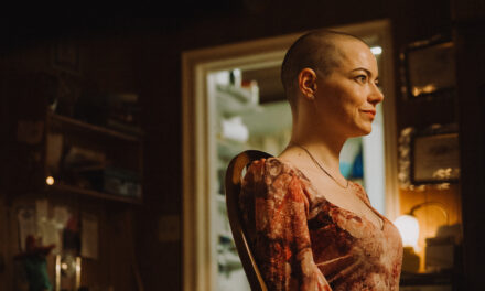 ‘Bugonia’ Trailer: Emma Stone Might Be An Alien Trying to Destroy Earth