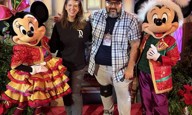 The Holidays at the Disneyland Resort Are Here! What to See, Eat, and Do in 2025