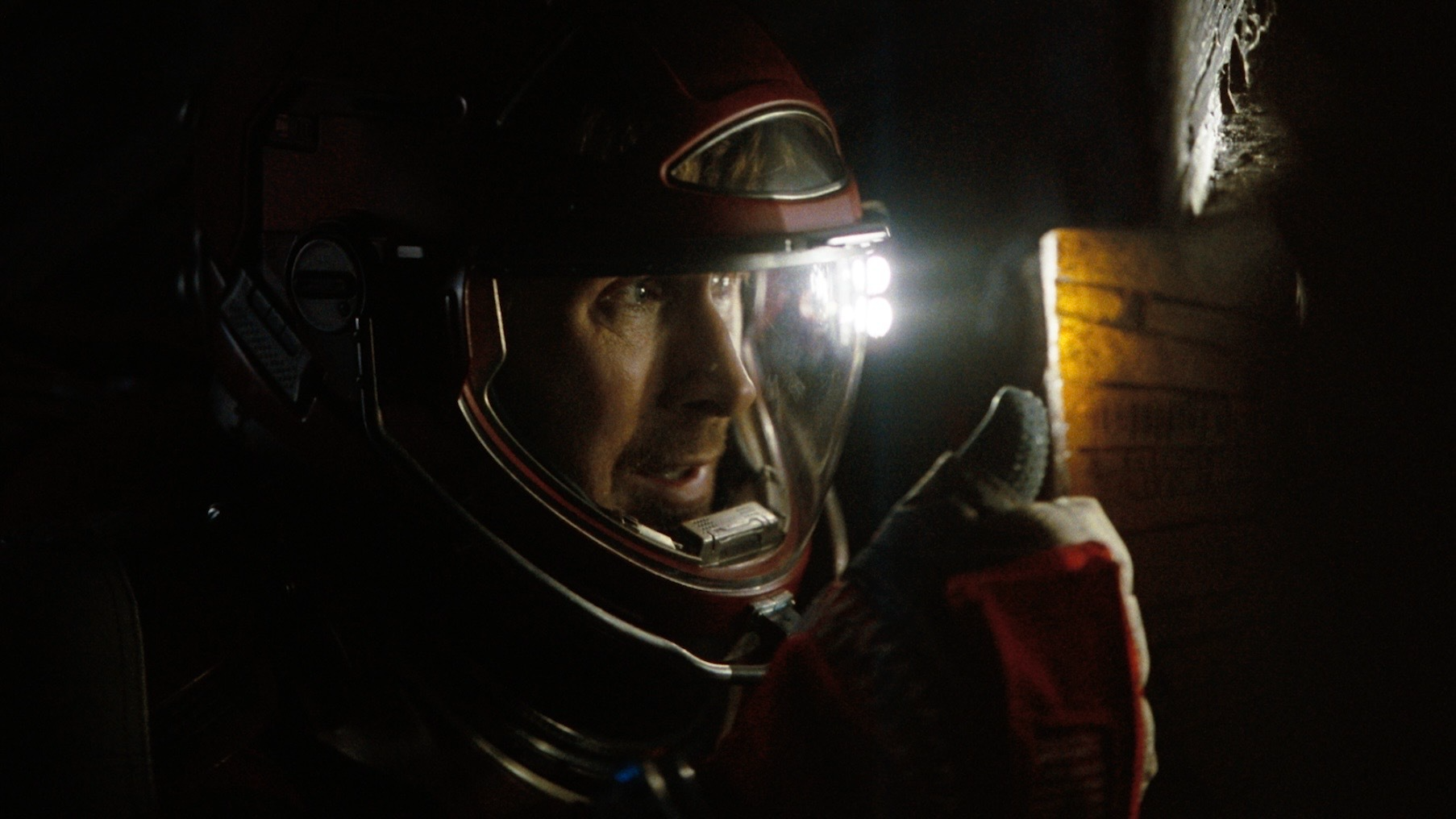 ‘Project Hail Mary’ – New Featurette Shows Off Ryan Gosling In Space With A Creature